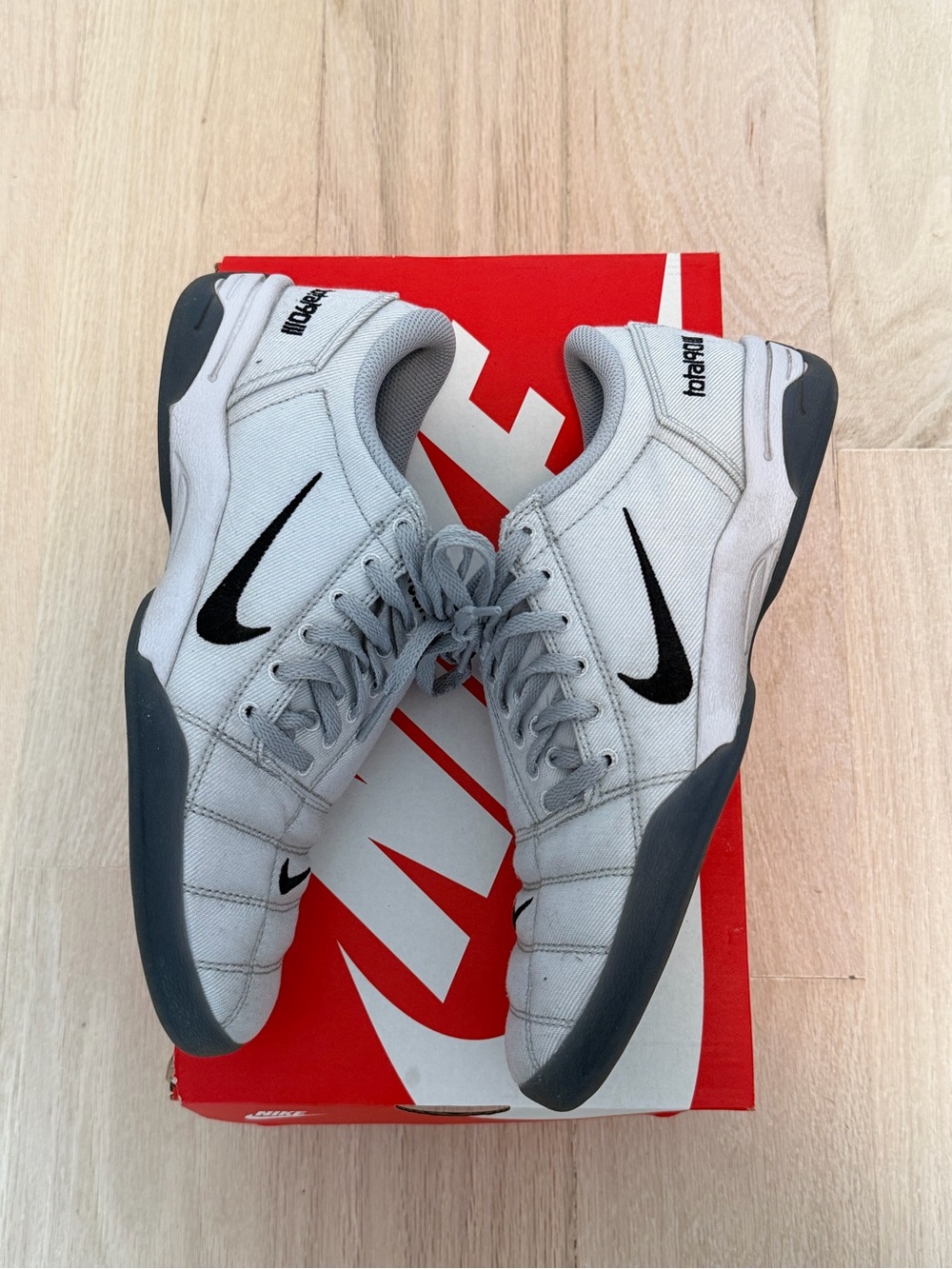 Nike Men’s Gray Athletic Sneakers with Black Swoosh